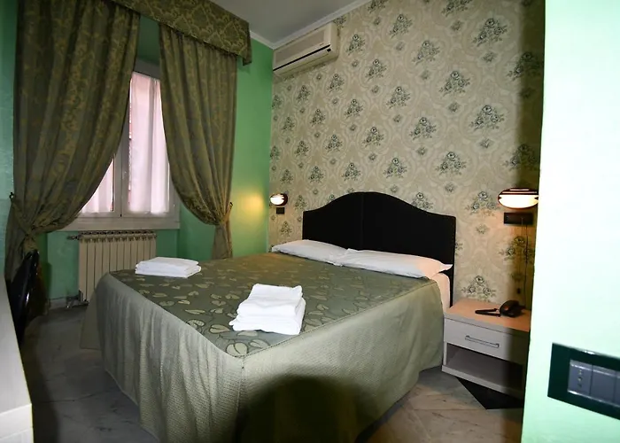 Hotel Ferrarese Roma